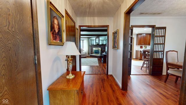 611 Sun Valley Court, Indianapolis, IN 46217