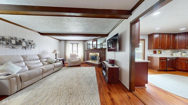 611 Sun Valley Court, Indianapolis, IN 46217