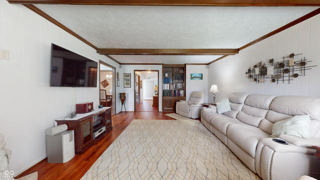 611 Sun Valley Court, Indianapolis, IN 46217