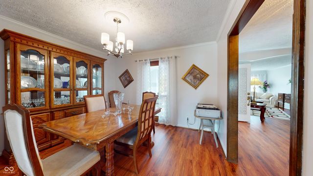 611 Sun Valley Court, Indianapolis, IN 46217
