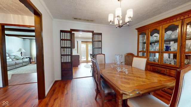 611 Sun Valley Court, Indianapolis, IN 46217