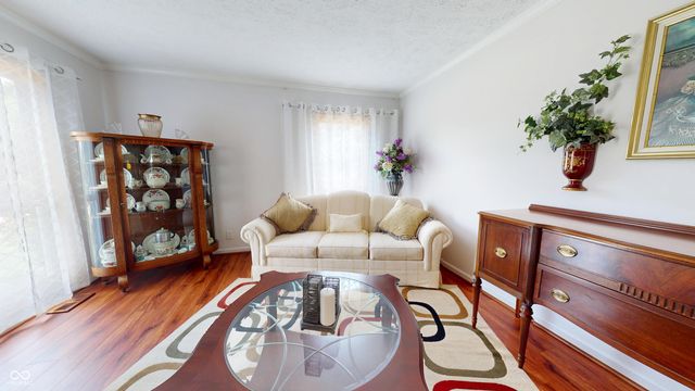 611 Sun Valley Court, Indianapolis, IN 46217