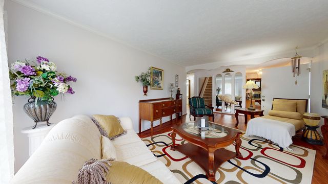 611 Sun Valley Court, Indianapolis, IN 46217