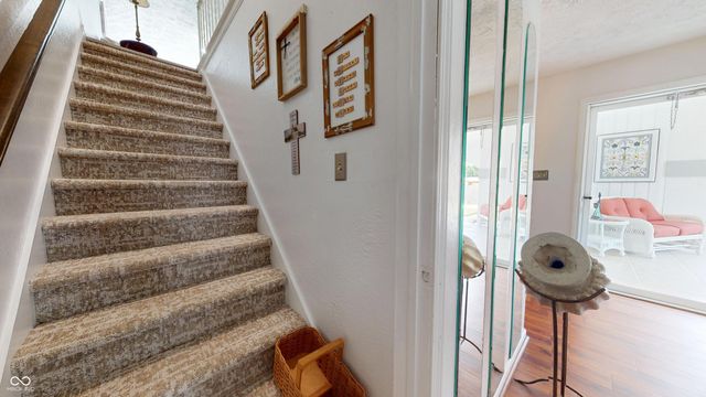 611 Sun Valley Court, Indianapolis, IN 46217