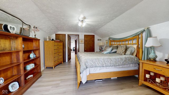 611 Sun Valley Court, Indianapolis, IN 46217