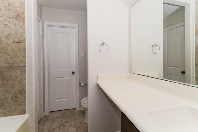 1931 Acorn Glen Trail, Fresno, TX 77545