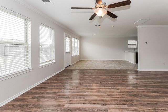 1931 Acorn Glen Trail, Fresno, TX 77545