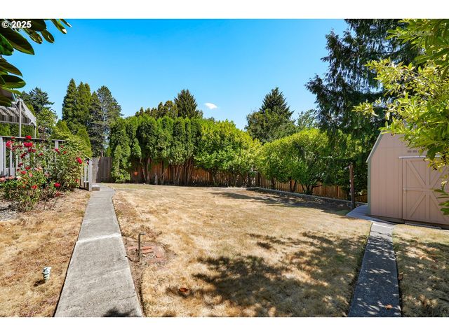 13135 Sw DARTMOOR Ct, Beaverton, OR 97008