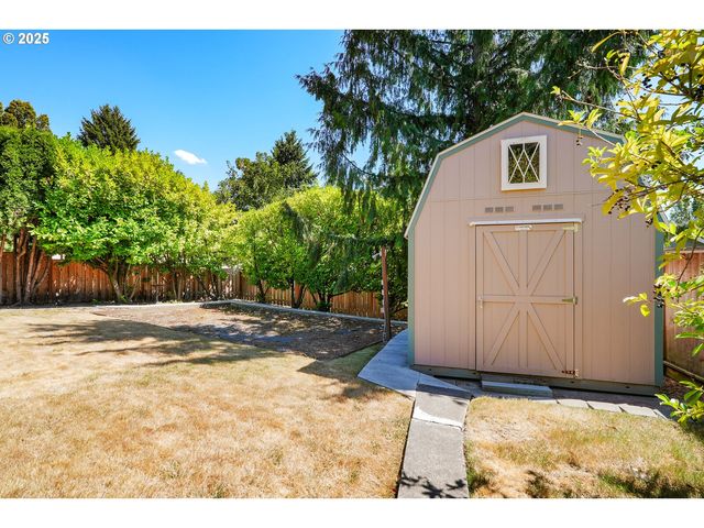 13135 Sw DARTMOOR Ct, Beaverton, OR 97008