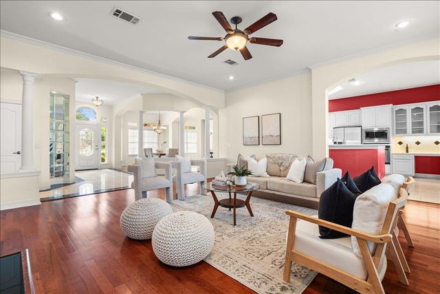 5118 Prairie Dunes DR, Austin, TX 78747