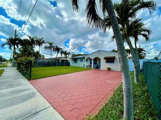 5971 NE 6th Avenue, Fort Lauderdale, FL 33334