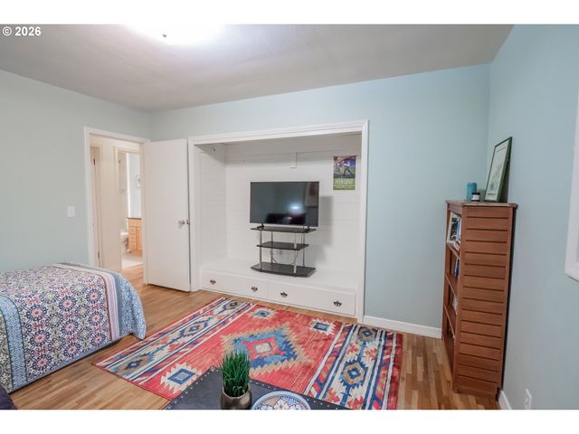 541 W 21ST Ave, Eugene, OR 97405