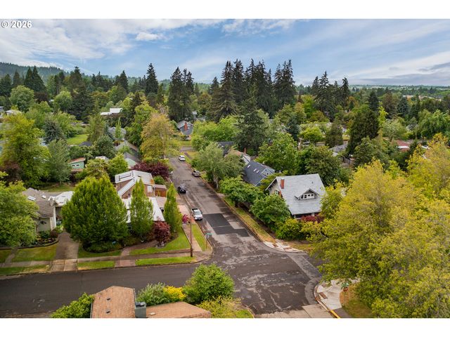541 W 21ST Ave, Eugene, OR 97405