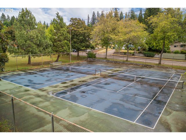 541 W 21ST Ave, Eugene, OR 97405