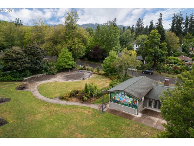 541 W 21ST Ave, Eugene, OR 97405