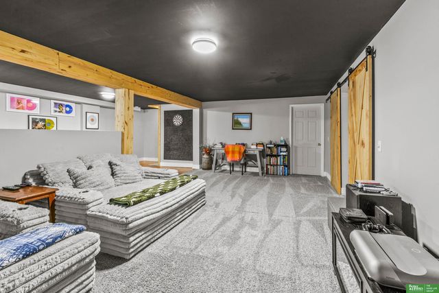 4005 N 208th Street, Omaha, NE 68022