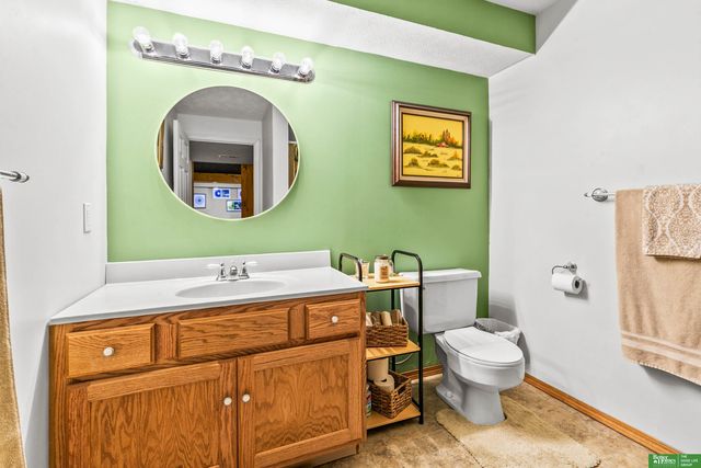 4005 N 208th Street, Omaha, NE 68022