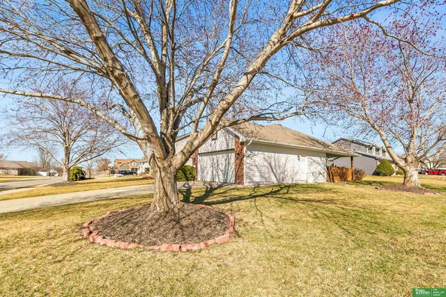 4005 N 208th Street, Omaha, NE 68022