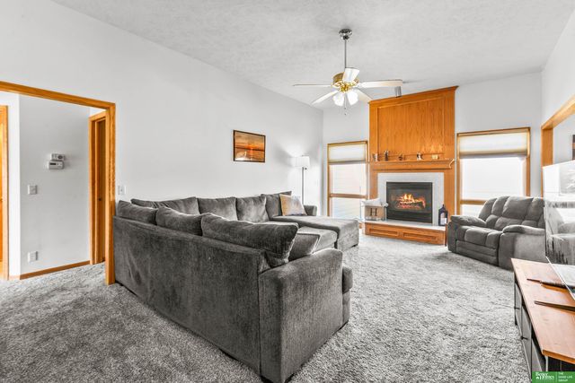 4005 N 208th Street, Omaha, NE 68022