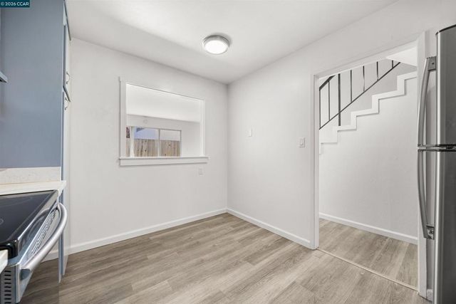 1037 Stannage Ave, Albany, CA 94706