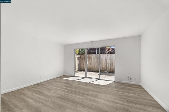 1037 Stannage Ave, Albany, CA 94706