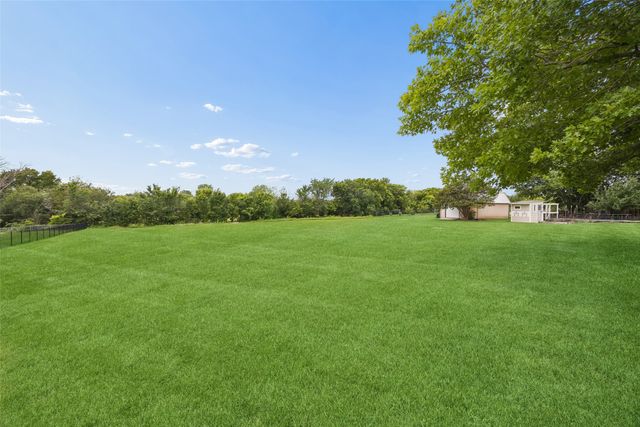 579 N Collins Road, Sunnyvale, TX 75182