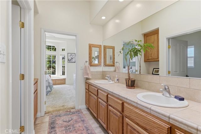 1148 Basta, Bakersfield, CA 93308