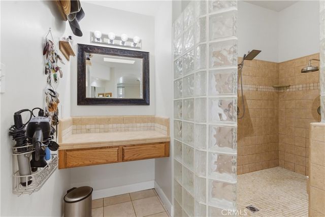 1148 Basta, Bakersfield, CA 93308