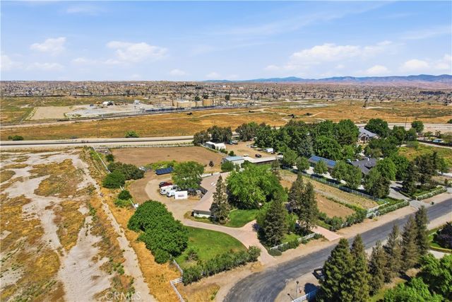 1148 Basta, Bakersfield, CA 93308