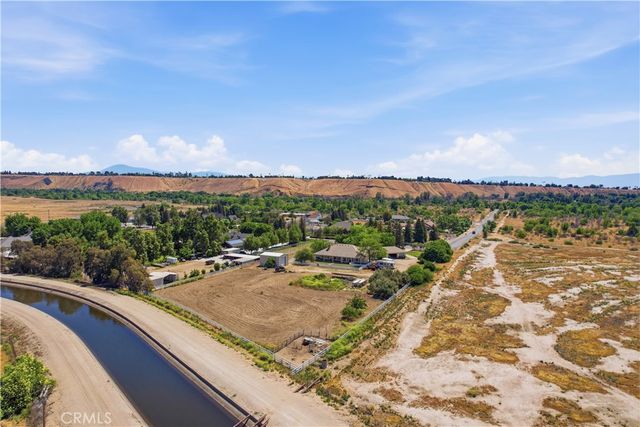 1148 Basta, Bakersfield, CA 93308