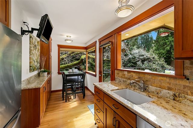 19116 17th Avenue NW, Shoreline, WA 98177