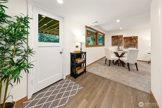 19116 17th Avenue NW, Shoreline, WA 98177