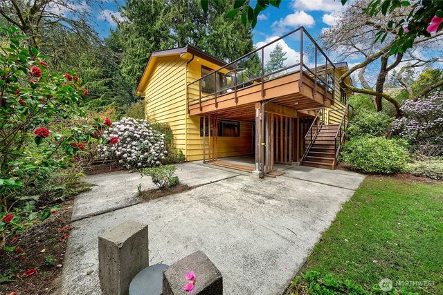 19116 17th Avenue NW, Shoreline, WA 98177