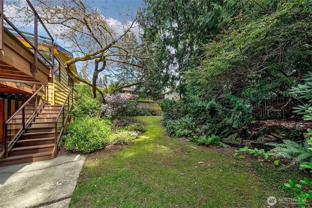 19116 17th Avenue NW, Shoreline, WA 98177