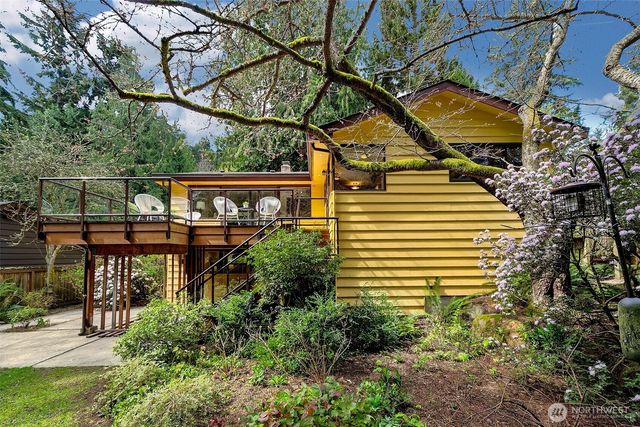 19116 17th Avenue NW, Shoreline, WA 98177