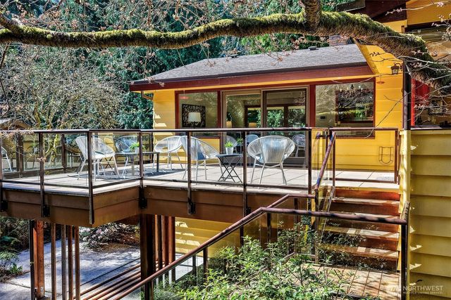 19116 17th Avenue NW, Shoreline, WA 98177