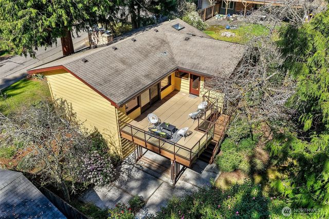 19116 17th Avenue NW, Shoreline, WA 98177