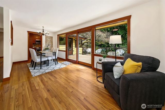 19116 17th Avenue NW, Shoreline, WA 98177