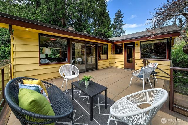 19116 17th Avenue NW, Shoreline, WA 98177