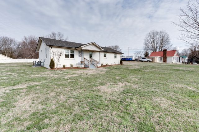 5107 Austin Peay Hwy, Westmoreland, TN 37186