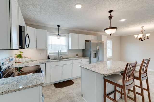 5107 Austin Peay Hwy, Westmoreland, TN 37186