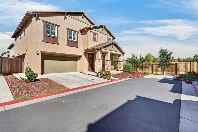 1261 Lincolnshire Cir, Lincoln, CA 95648