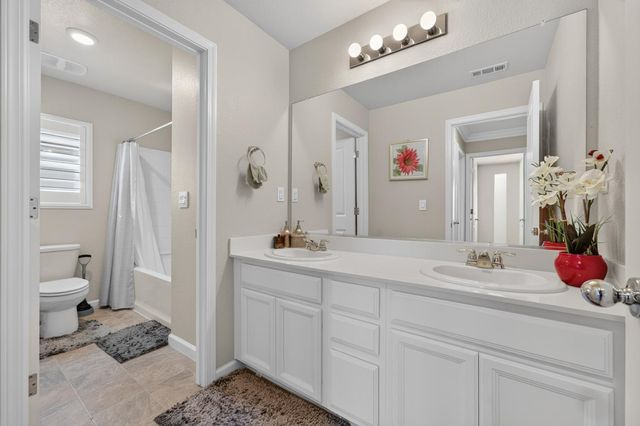 1261 Lincolnshire Cir, Lincoln, CA 95648