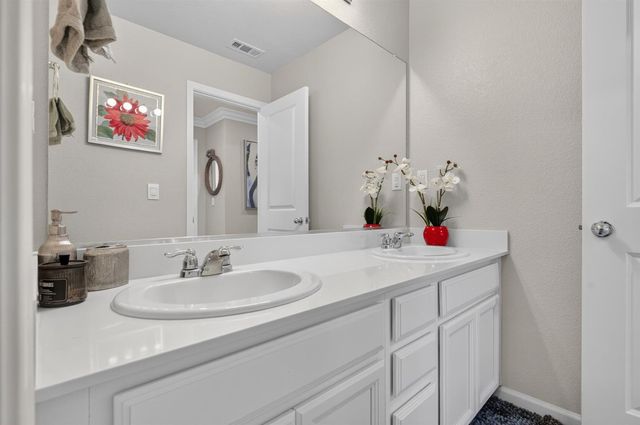 1261 Lincolnshire Cir, Lincoln, CA 95648