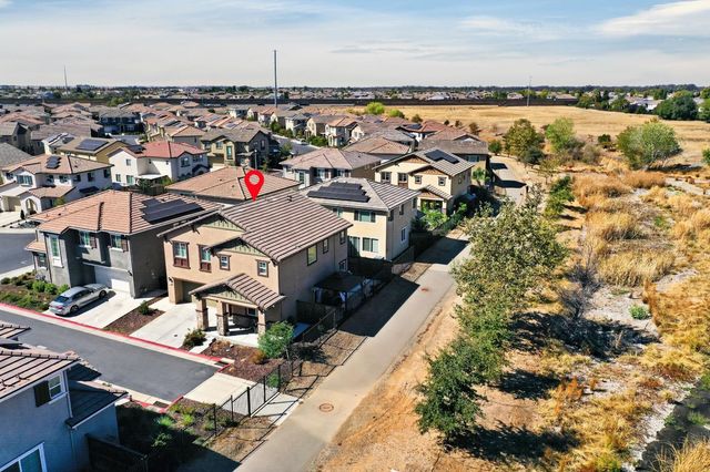 1261 Lincolnshire Cir, Lincoln, CA 95648