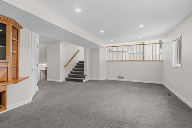 11862 Isanti Street NE, Blaine, MN 55449