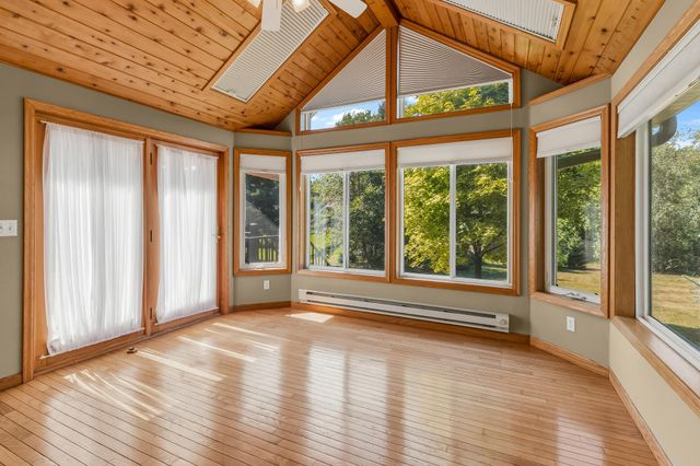 11862 Isanti Street NE, Blaine, MN 55449