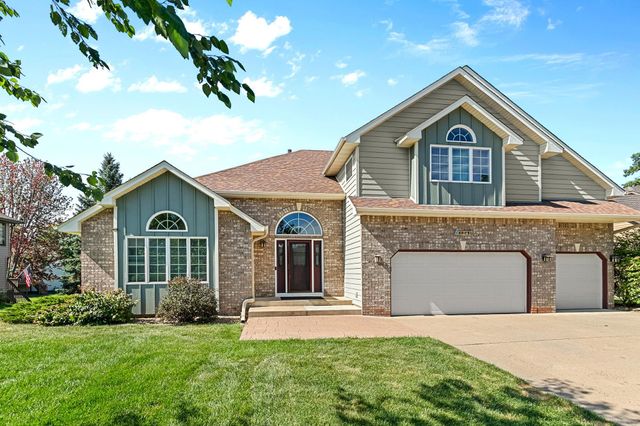 11862 Isanti Street NE, Blaine, MN 55449