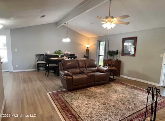 1624 Heidenheim Street, Pascagoula, MS 39581