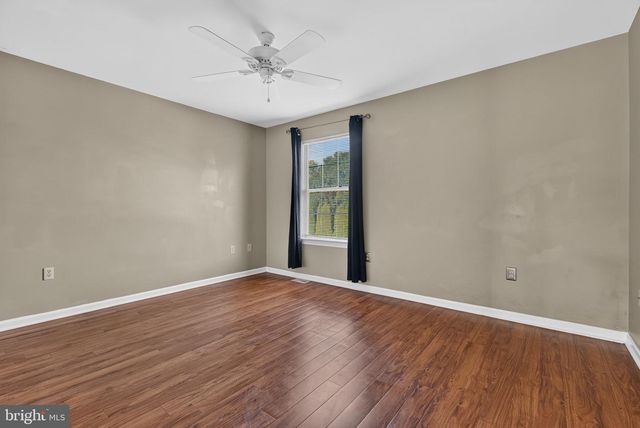 3076 JODI LN, Dover, PA 17315